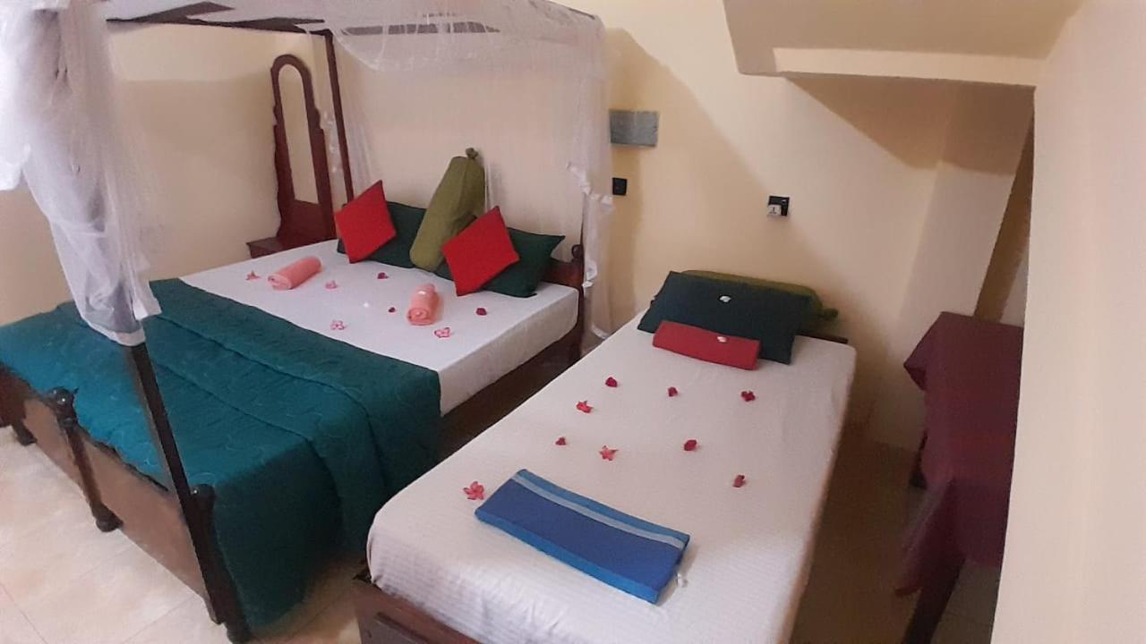 New Sea Lion Guest House Hikkaduwa Exterior photo