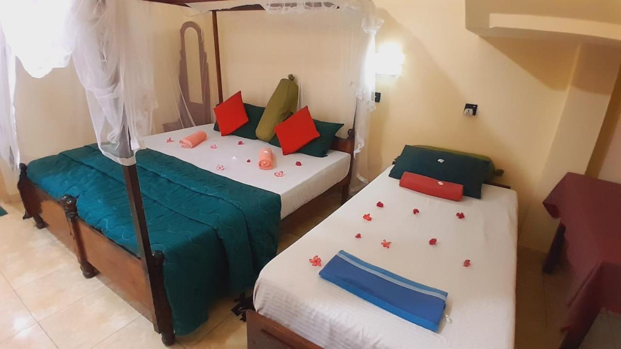 New Sea Lion Guest House Hikkaduwa Exterior photo