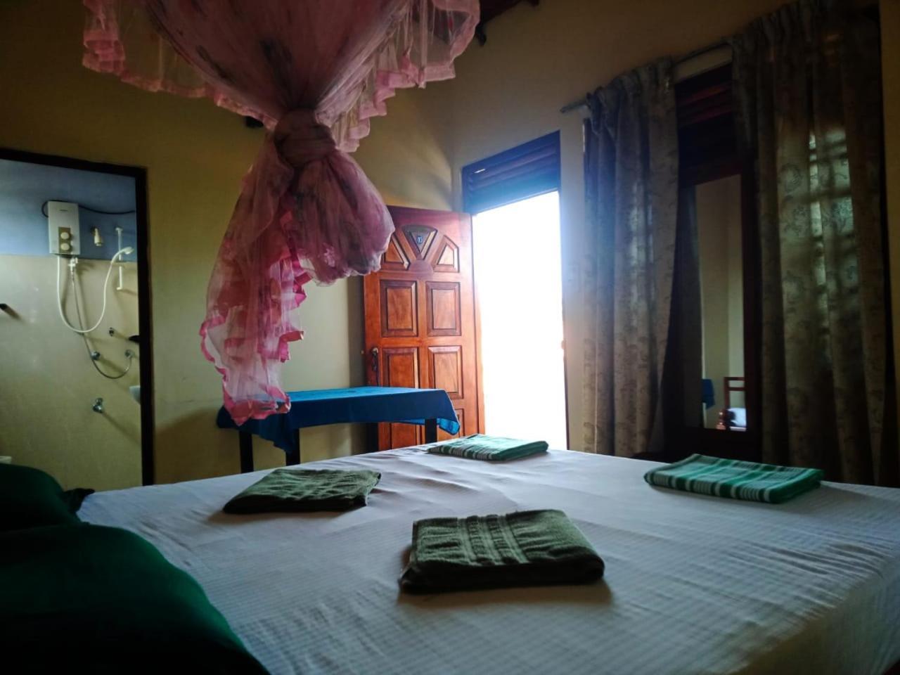 New Sea Lion Guest House Hikkaduwa Room photo